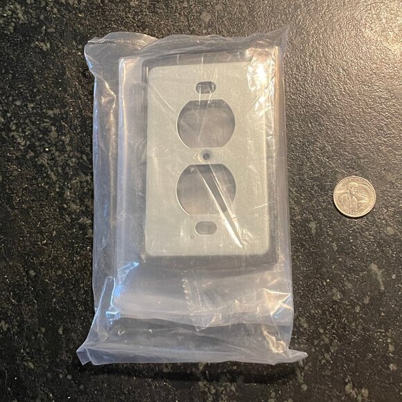 Concealed Mount Outlet Covers (3) Matte Black (NWOT) - Picture 5 of 5